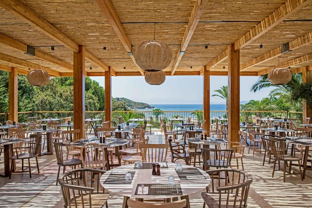 Club Marvy 5*